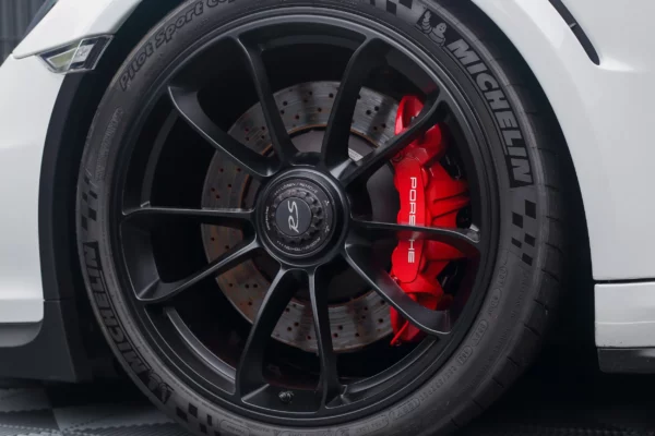 Porsche GT3RS 991 Blanche LV Motors & Legends
