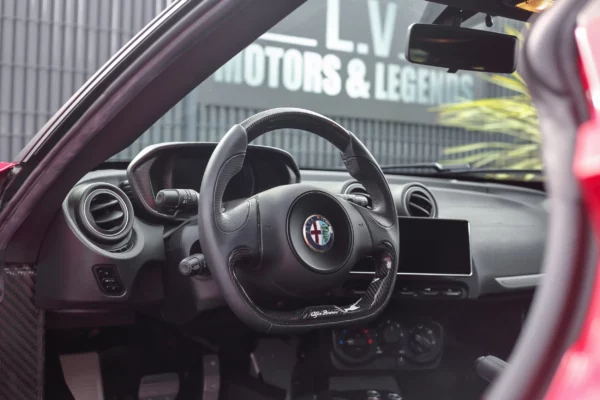 Alfa Romeo 4C Rouge competizione 240 CH LV Motors & Legends