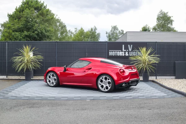 Alfa Romeo 4C Rouge competizione 240 CH LV Motors & Legends