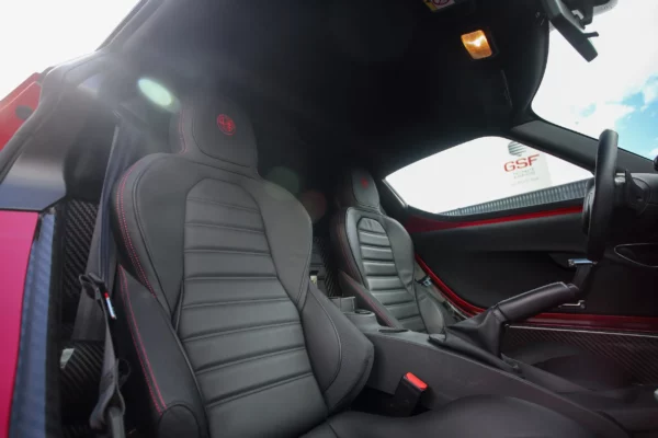 Alfa Romeo 4C Rouge competizione 240 CH LV Motors & Legends