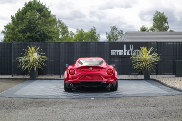 Alfa Romeo 4C Rouge competizione 240 CH LV Motors & Legends