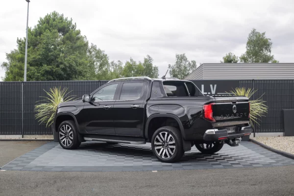 Amarok Noir LV Motors & Legends