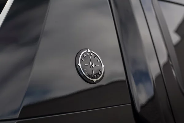 Amarok Noir LV Motors & Legends