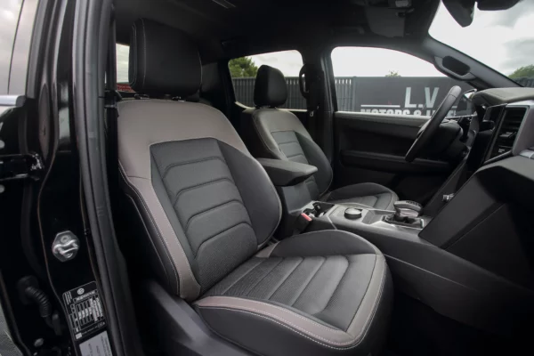Amarok Noir LV Motors & Legends