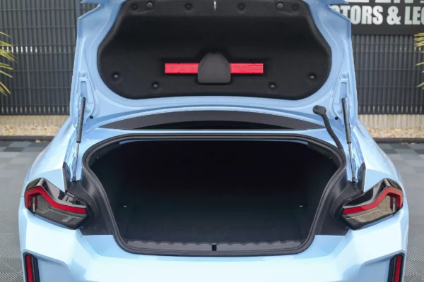 BMW M2 G87 Bleu LV Motors & Legends