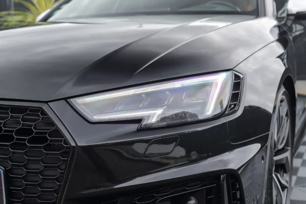 Audi RS4 B9 Noir LV Motors & Legends