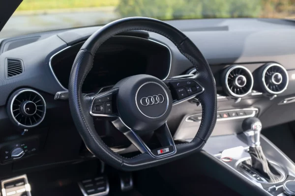 Audi TTS Bleu LV Motors & Legends