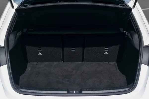 Mercedes Classe A Blanche 150 CH – Image 15