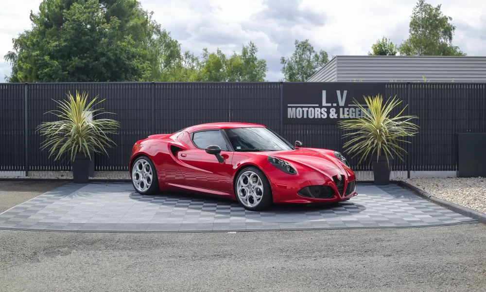 Alfa Romeo 4C Rouge competizione 240 CH LV Motors & Legends