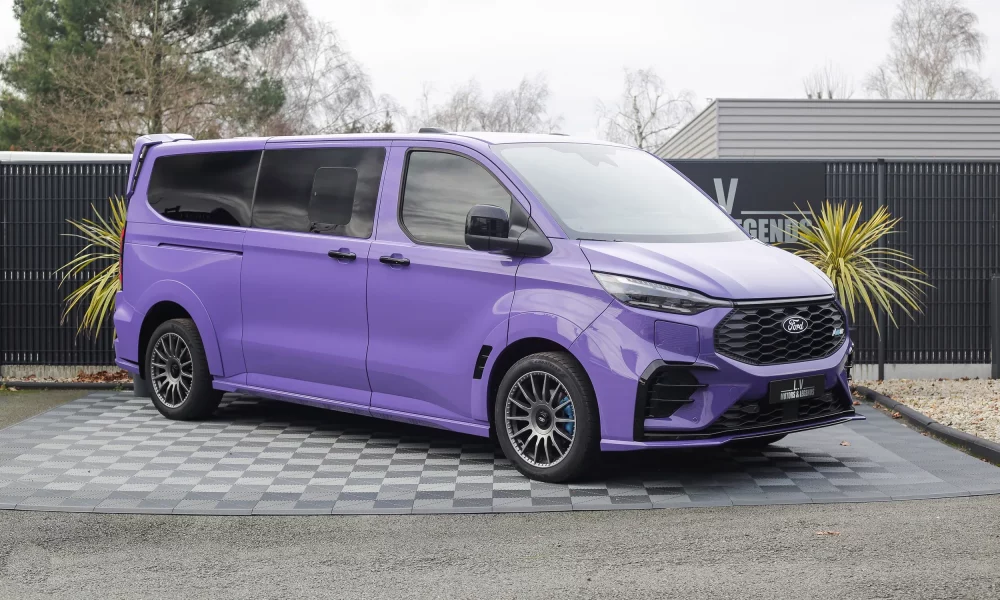 Ford Transit Custom MS-RT 232 ch PHEV Turini Purple LV Motors & Legends