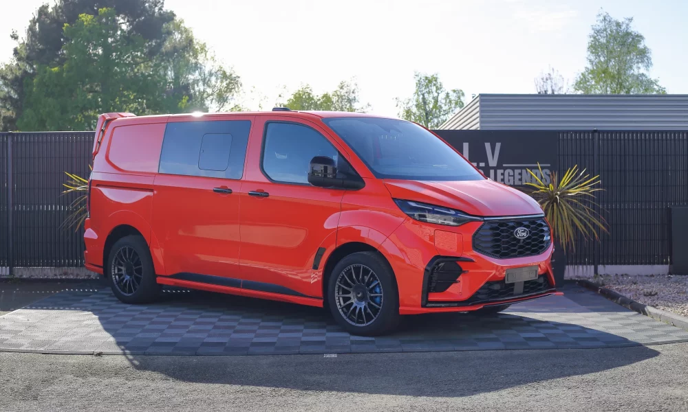 Ford Transit Custom MS-RT 232 ch PHEV L1 - Orange LV Motors & Legends