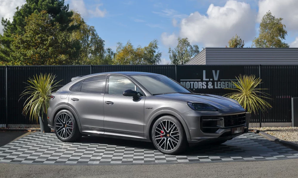 Porsche Cayenne S Black Edition 519 ch Gris Quartz LV Motors & Legends