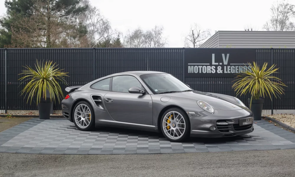 Porsche 911 Turbo S 530 ch (997.2) - LV Motors & Legends